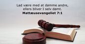 Mattæusevangeliet 7:1