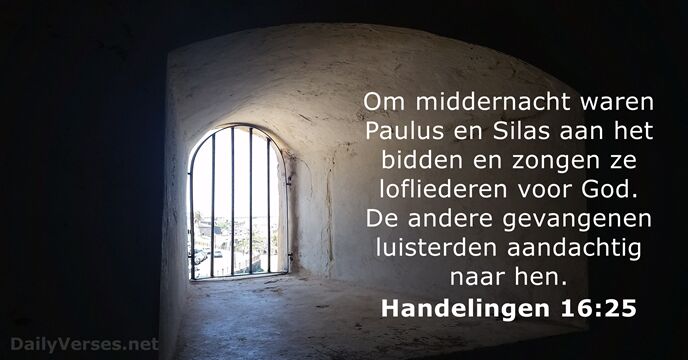 handelingen 16:25