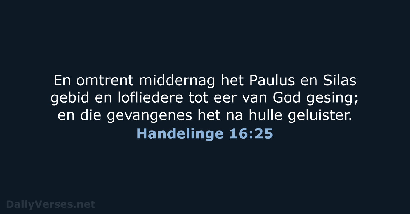 Handelinge 16:25 - AFR53
